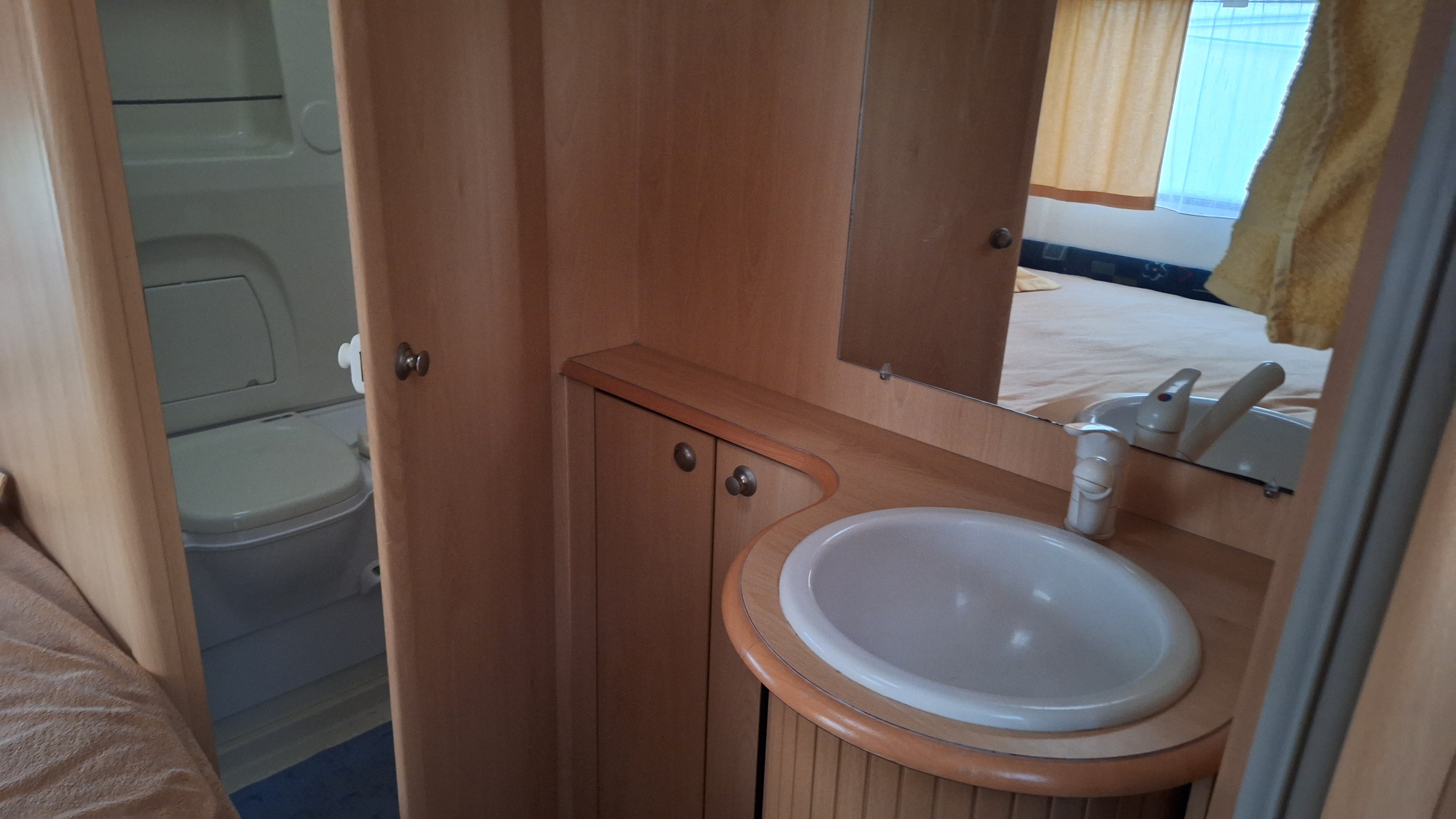 Karavan Chateau 466c